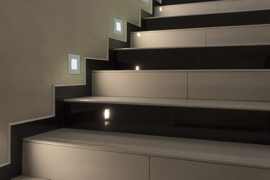 Luminaire d&#39;escalier carré chromé G4 MS-04 Candellux 2207903