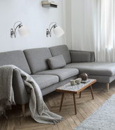 Chrom-Wandleuchte mit weißem Glasschirm Amba 21-77028