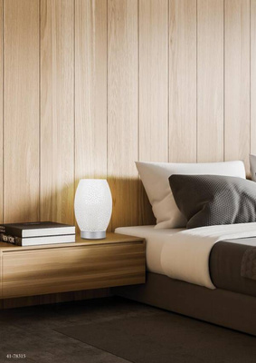 Lampe de table ajourée E27 60W Vénus Candellux 41-78322