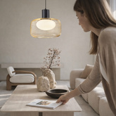 Lampa suspendata Sopra 32 negru auriu cu abajur din sarma pentru deasupra mesei