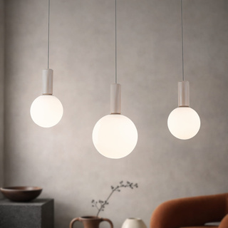 Lampe suspendue Testa beige globes au dessus de table de salle à manger 3xG9