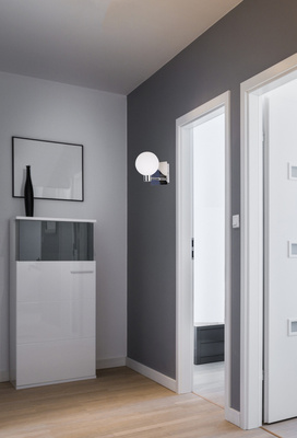 Aplică cromată cu abajur bilă albă Oden 21-01436